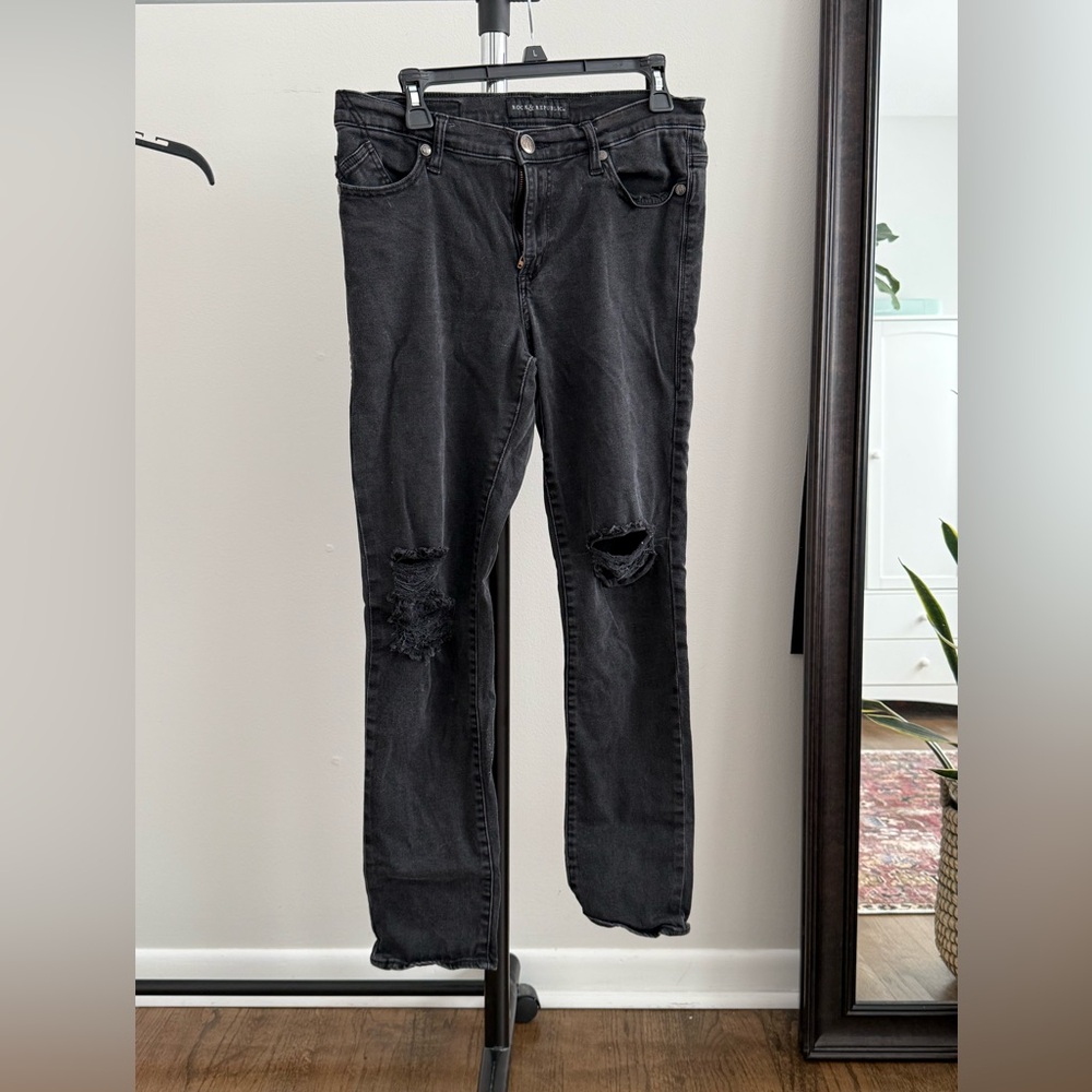 Women's Black Distressed Jeans
